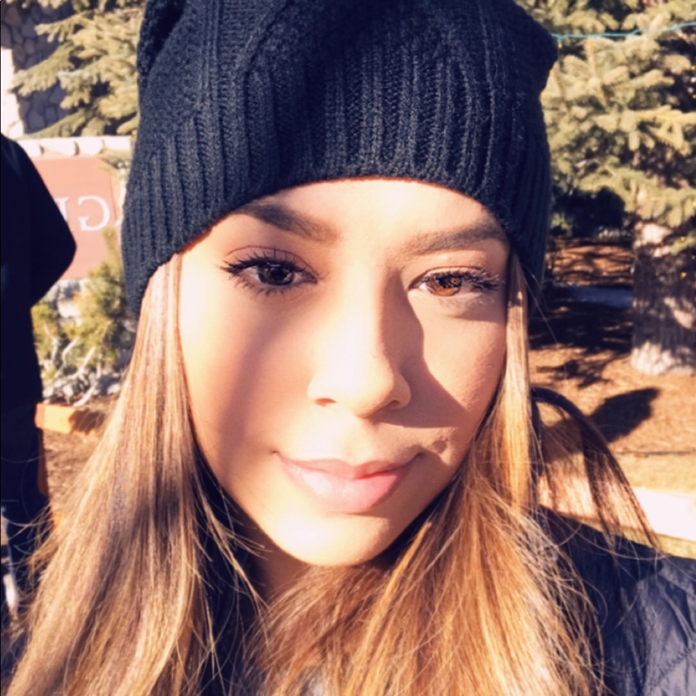 Meet your Posher, Megan